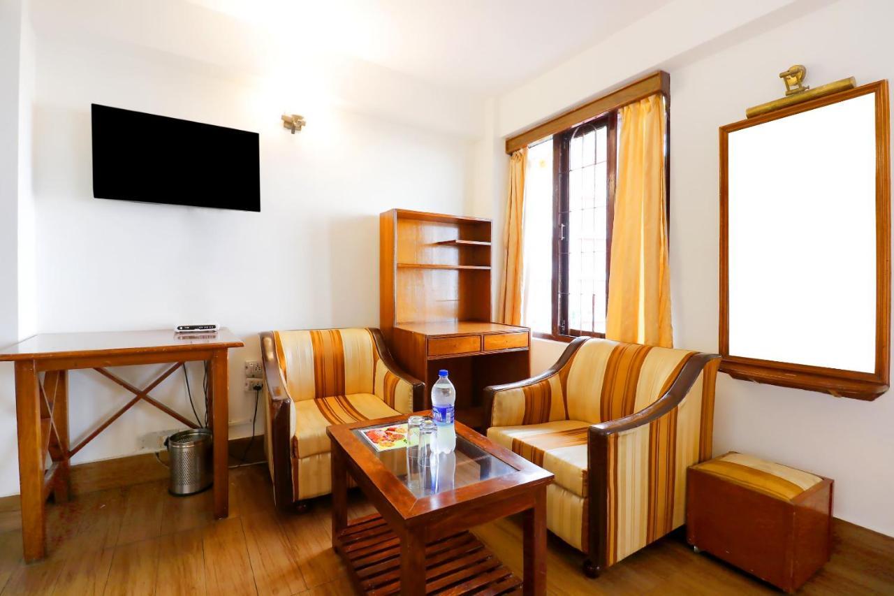 Oyo 45337 Hotel Woodland Shimla Eksteriør bilde