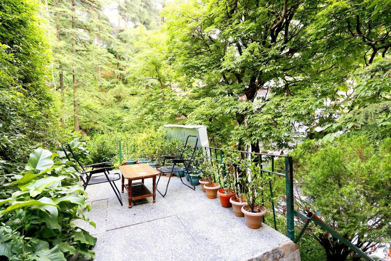 Oyo 45337 Hotel Woodland Shimla Eksteriør bilde