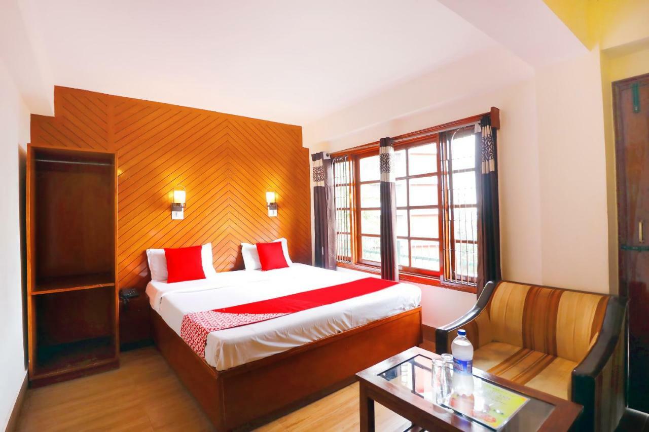 Oyo 45337 Hotel Woodland Shimla Eksteriør bilde